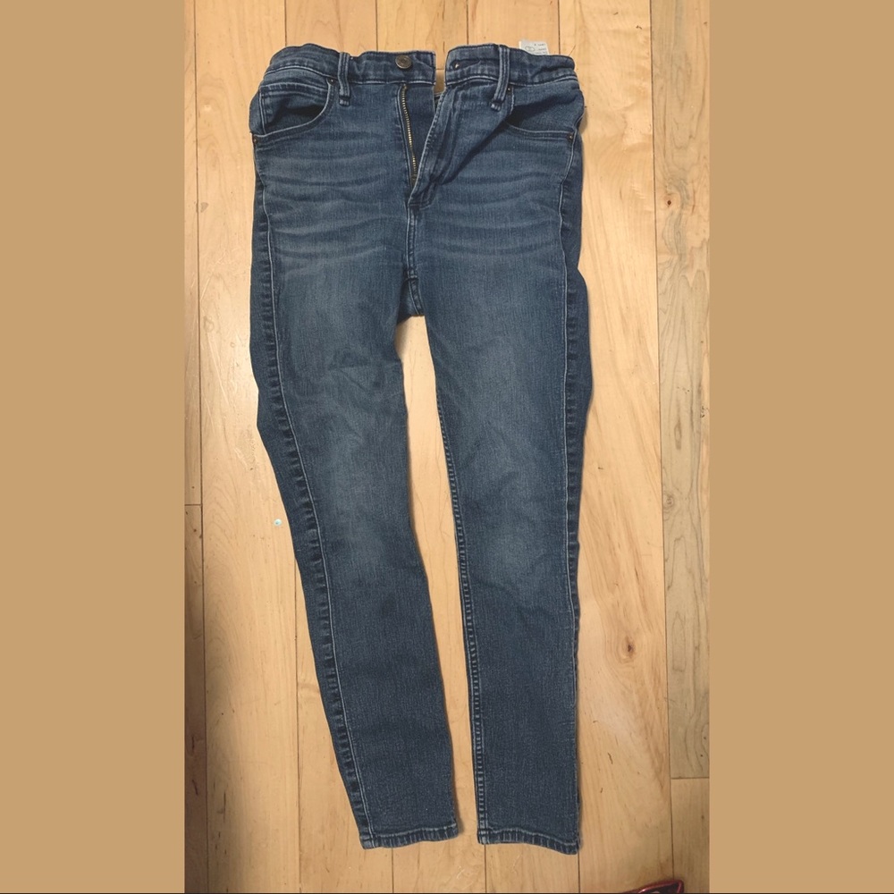 Women’s 0R Abercrombie and Fitch skinny jeans